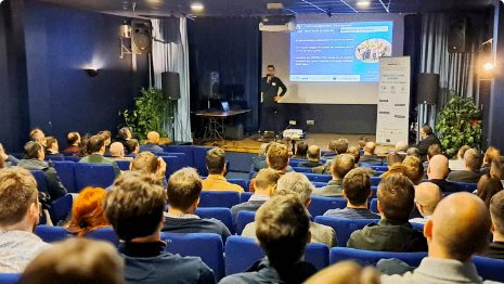 Conférence à la CCI de Montmélian : une salle comble devant la scène